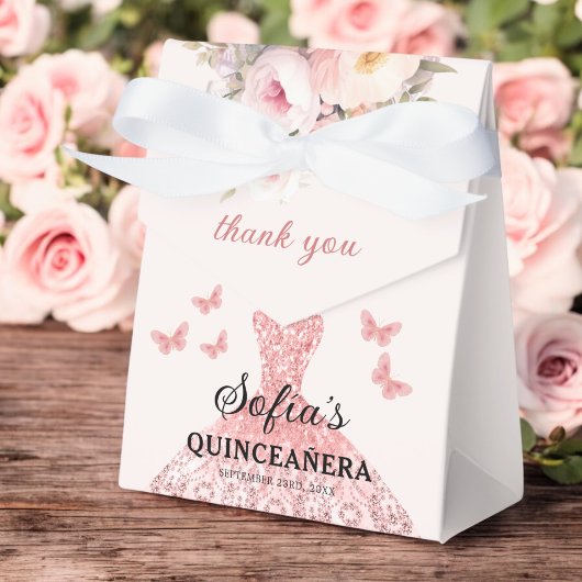Blush Pink Floral Quinceañera Schmetterlinge Geschenkschachtel
