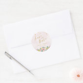Blush Pink Floral Wedding Save the Date Runder Aufkleber (Umschlag)