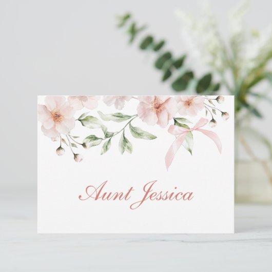 Blush Pink Flowers and Bow Flat Place Card (Stehend Vorderseite)