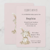 Blush Pink Flowers Bunny Birthday Einladung (Vorne/Hinten)