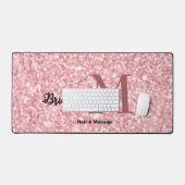 Blush Pink glitter Monogram hair and makeup Schreibtischunterlage (Tastatur & Maus)