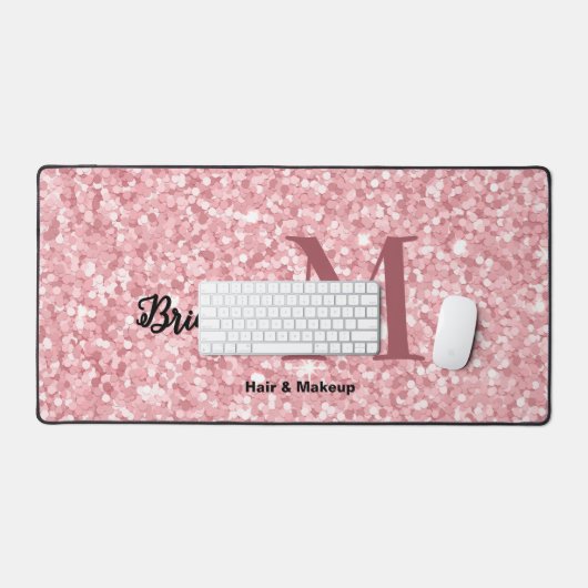 Blush Pink glitter Monogram hair and makeup Schreibtischunterlage (Tastatur & Maus)