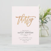 Blush Pink & Gold Script Confetti 30. Geburtstag Einladung (Stehend Vorderseite)