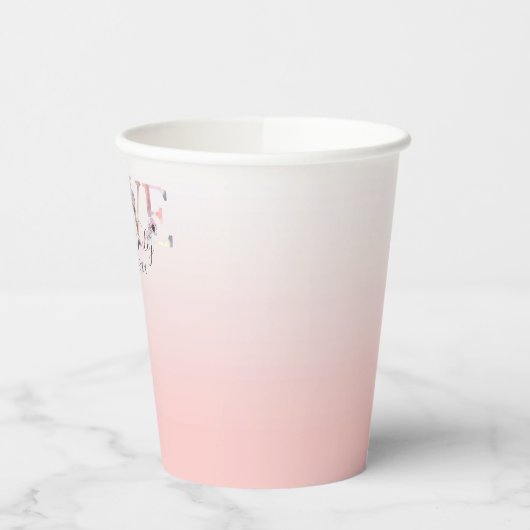 Blush Pink Gradient Elegante Liebe Hochzeit Pappbecher (Links)
