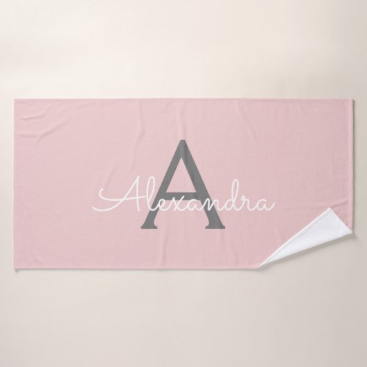 Blush Pink Grau Modernes Script Girly Monogram Nam Badehandtuch (Badehandtuch)