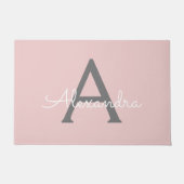 Blush Pink Grau Modernes Script Girly Monogram Nam Fußmatte (Vorderseite)