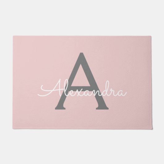 Blush Pink Grau Modernes Script Girly Monogram Nam Fußmatte (Vorderseite)