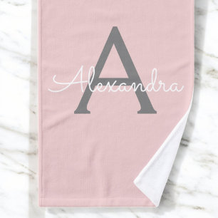 Blush Pink Grau Modernes Script Girly Monogram Nam Handtuch