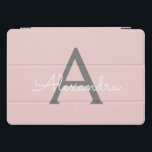 Blush Pink Grau Modernes Script Girly Monogram Nam iPad Pro Cover<br><div class="desc">Blush Pink und Gray Simple Script Monogram Name Laptop Case. Das macht den perfekten 16 Geburtstag,  Hochzeit,  Brautparty,  Jubiläum,  Babydusche oder Junggeselinnen-Abschied Geschenk für jemanden,  der Lieben glamourösen Luxus und schicke Stile.</div>