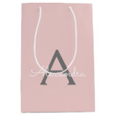 Blush Pink Grau Modernes Script Girly Monogram Nam Mittlere Geschenktüte (Vorderseite)