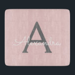 Blush Pink Grau Modernes Script Girly Monogram Nam Schneidebrett<br><div class="desc">Blush Pink und Gray Simple Script Monogram Name Cutting Board. Dies macht den perfekten Abschluss,  Geburtstag,  Hochzeit,  Brautparty,  Jubiläum,  Babydusche oder Junggeselinnen-Abschied Geschenk für jemanden,  die Lieben glamourösen Luxus und schicke Stile.</div>