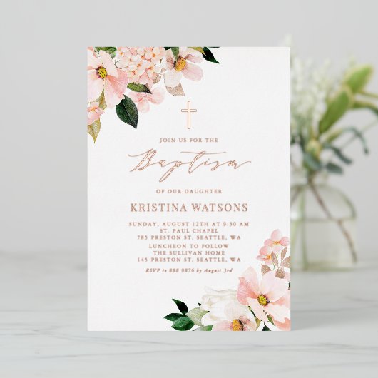 Blush Pink Magnolias Hydrangeas Rose Gold Taufe Folieneinladung (Stehend vorne)