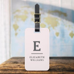 Blush Pink Minimal Modernes Monogramm Gepäckanhänger<br><div class="desc">Erleben Sie Ihre Reise mit unserem Classic Elegant Modern Minimalistischen Monogram Gepäcktag. Dieses liebevoll gestaltete Accessoire verbindet zeitlose Eleganz mit zeitgemäßem Minimalismus und sorgt dafür, dass sich Ihr Gepäck durch Eleganz hervorhebt. Dieses Gepäckanhänger ist mit Präzision und Liebe zum Detail gestaltet und ist mehr als nur ein praktisches Objekt; es...</div>