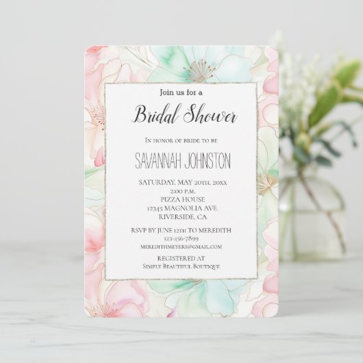 Blush Pink Mint Flowers Bridal Shower Einladung (Stehend Vorderseite)