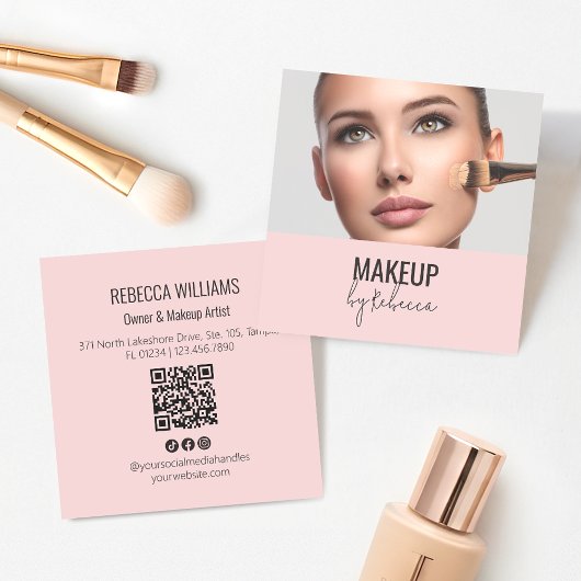 Blush Pink Modern QR Code Photo Makeup Quadratische Visitenkarte