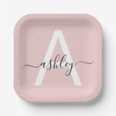 Blush Pink Modernes Script Name Girl Monogram Pappteller (Vorderseite)