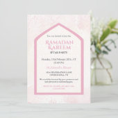 Blush Pink Personalized Ramadan Kareem Iftar Einladung (Stehend Vorderseite)