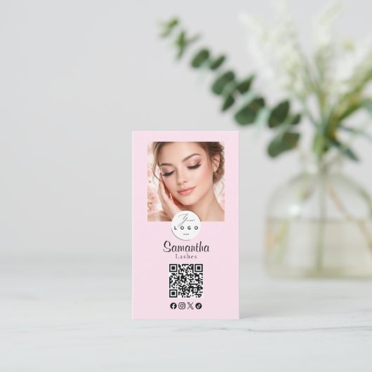 Blush Pink Script Social Icon QR Code Photo Makeup Visitenkarte (Stehend Vorderseite)