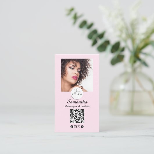 Blush Pink Script Social Icon QR Code Photo Makeup Visitenkarte (Stehend Vorderseite)
