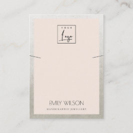 BLUSH PINK SILVER GRENZLOGO NECKLACE DISPLAY VISITENKARTE