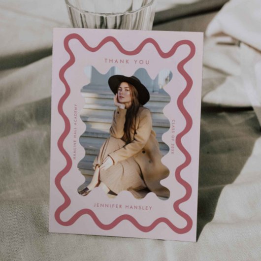 Blush Pink Squiggg Wavy Line Abschluss Vielen Dank Ankündigung