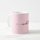 Blush Pink Stilvolle Monogram Signature Script Kaffeetasse (Vorderseite Links)