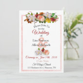 Blush Rose und Maroon Floral Wedding Einladung (Stehend Vorderseite)