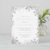 Blush Silber Beige Snowflake Quinceanera Folieneinladung (Stehend vorne)