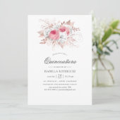 Blush und Rose Gold Floral und Spitzen Quinceañera Einladung (Stehend Vorderseite)
