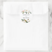 Blush & White Blume Hochzeit oder Engagement Party Runder Aufkleber (Tasche)