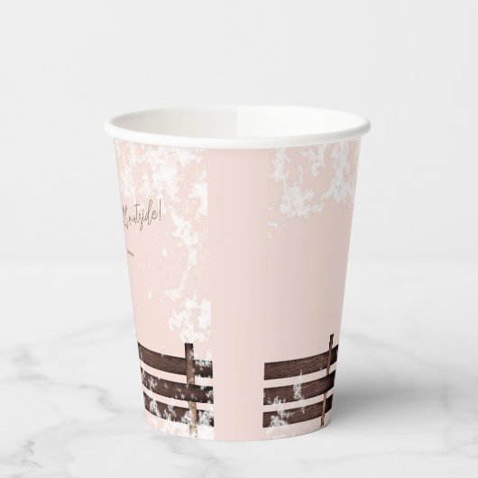 Blush Woodland Baby ist kalt draußen Pappbecher (Links)