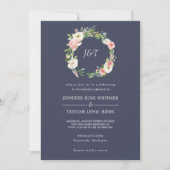 Blushing Rose Navy & White Wreath Monogram Wedding Einladung (Vorderseite)
