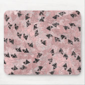 Blushing Rose Pink Gold & Black Triangle Muster Mousepad (Vorne)