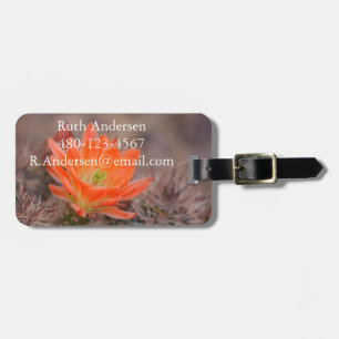 Blut im Orangen Kakteen Blossom Gepäckanhänger