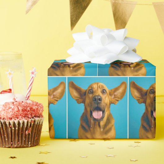 Blut sabbernder Bluthund mit überraschter Miene Geschenkpapier (Geburtstagsparty)