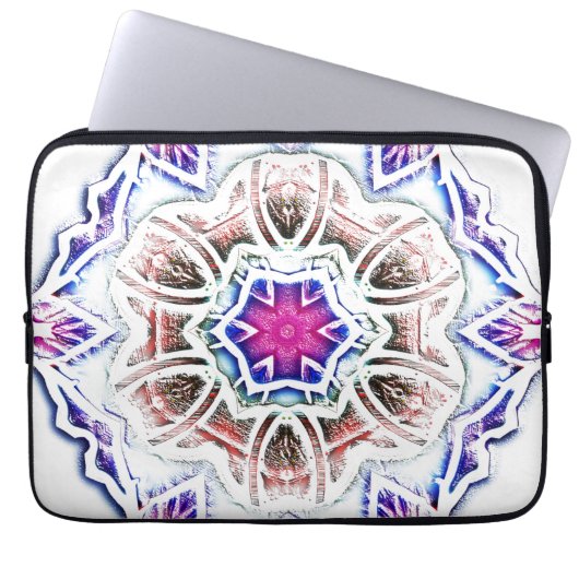 Blüte in Gipsstruktur, weicher Schatten auf Weiß Laptopschutzhülle (Vorderseite)