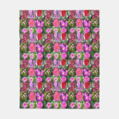 "Blüten in Rosa: Eine Blumenkolonne" Fleecedecke (Vorderseite)