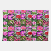 "Blüten in Rosa: Eine Blumenkolonne" Geschirrtuch (Horizontal)