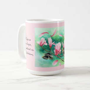 Blüten mit Schmetterlingen, mit Verse Römern 12:12 Kaffeetasse
