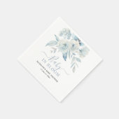 Blütenbaby in dustig blauer Babydusche Serviette (Ecke)