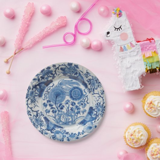 Blütenblauer Porzellanstrom aus modernen blauen Im Pappteller (Party)