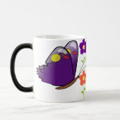 Blütenblüten im Schmetterling Zerstörungsgärten Verwandlungstasse (Links)