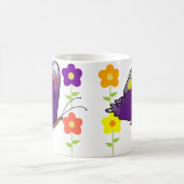 Blütenblüten im Schmetterling Zerstörungsgärten Verwandlungstasse (Mittel)