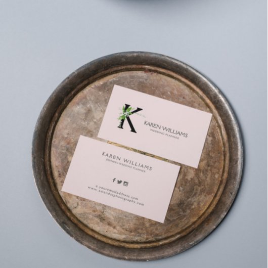 Blütenblütenmonogramm der weißen Lilie auf Pink Visitenkarte