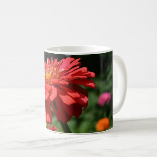 Blütengarten mit rotem Orangenblumen Kaffeetasse (VorderseiteRechts)