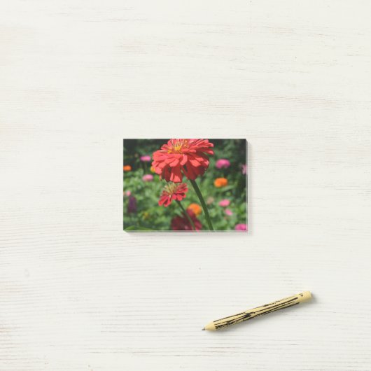 Blütengarten mit rotem Orangenblumen Post-it Klebezettel (Auf Schreibtisch)