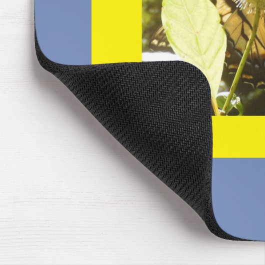 Blütengelbe Monarchie Mousepad (Ecke)