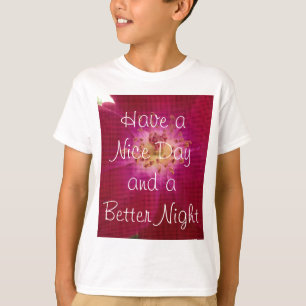 Blütenperfektion: Schachbrett-Rosenblüten-Musterku T-Shirt