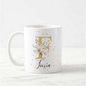 Blütenrosa Creme Aquarellfarbenmonogramm F Kaffeetasse (Links)