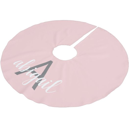 Blütenrosa Modernes Monogramm Polyester Weihnachtsbaumdecke (Schrägansicht)